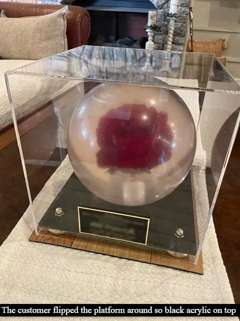 Acrylic Bowling Ball Display Case (B33/A028)