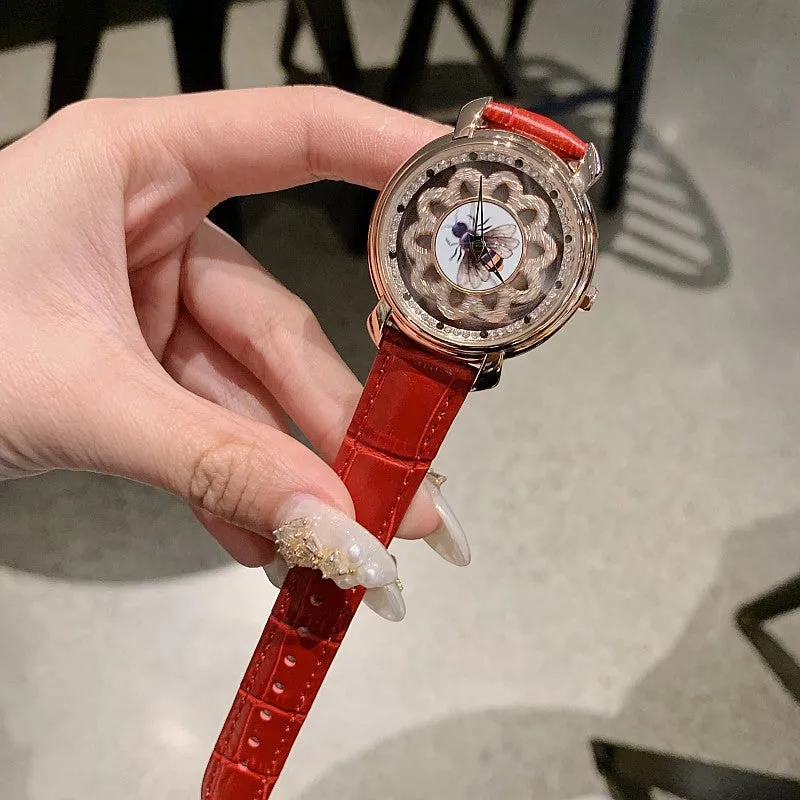 Bee Pattern Leather Strap Women's Watch