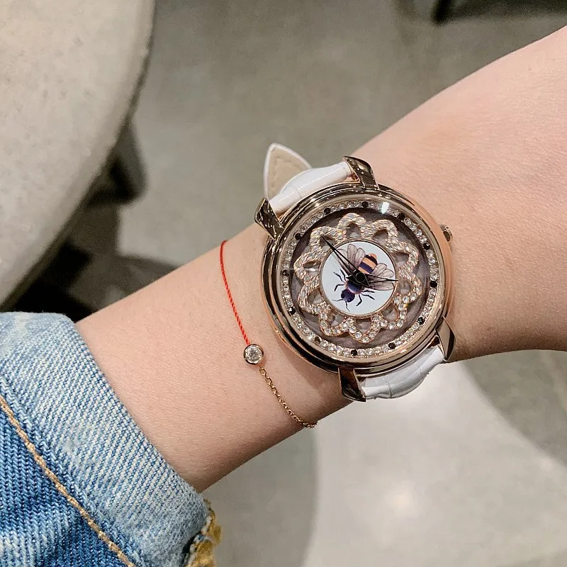 Bee Pattern Leather Strap Women's Watch