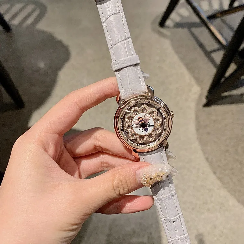 Bee Pattern Leather Strap Women's Watch