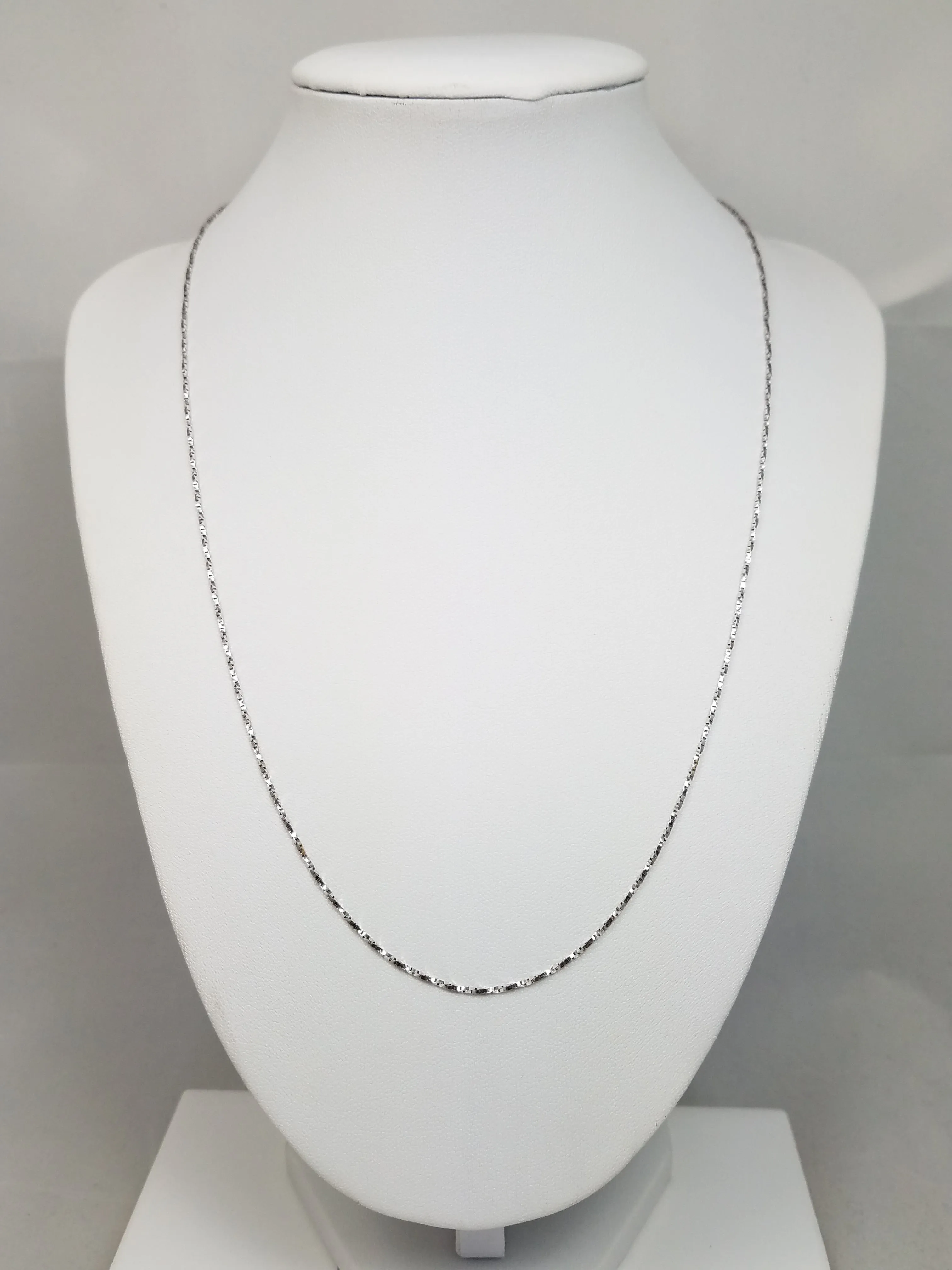 Classic 20" 14k White Gold Twisty Box Link Chain Necklace Italy