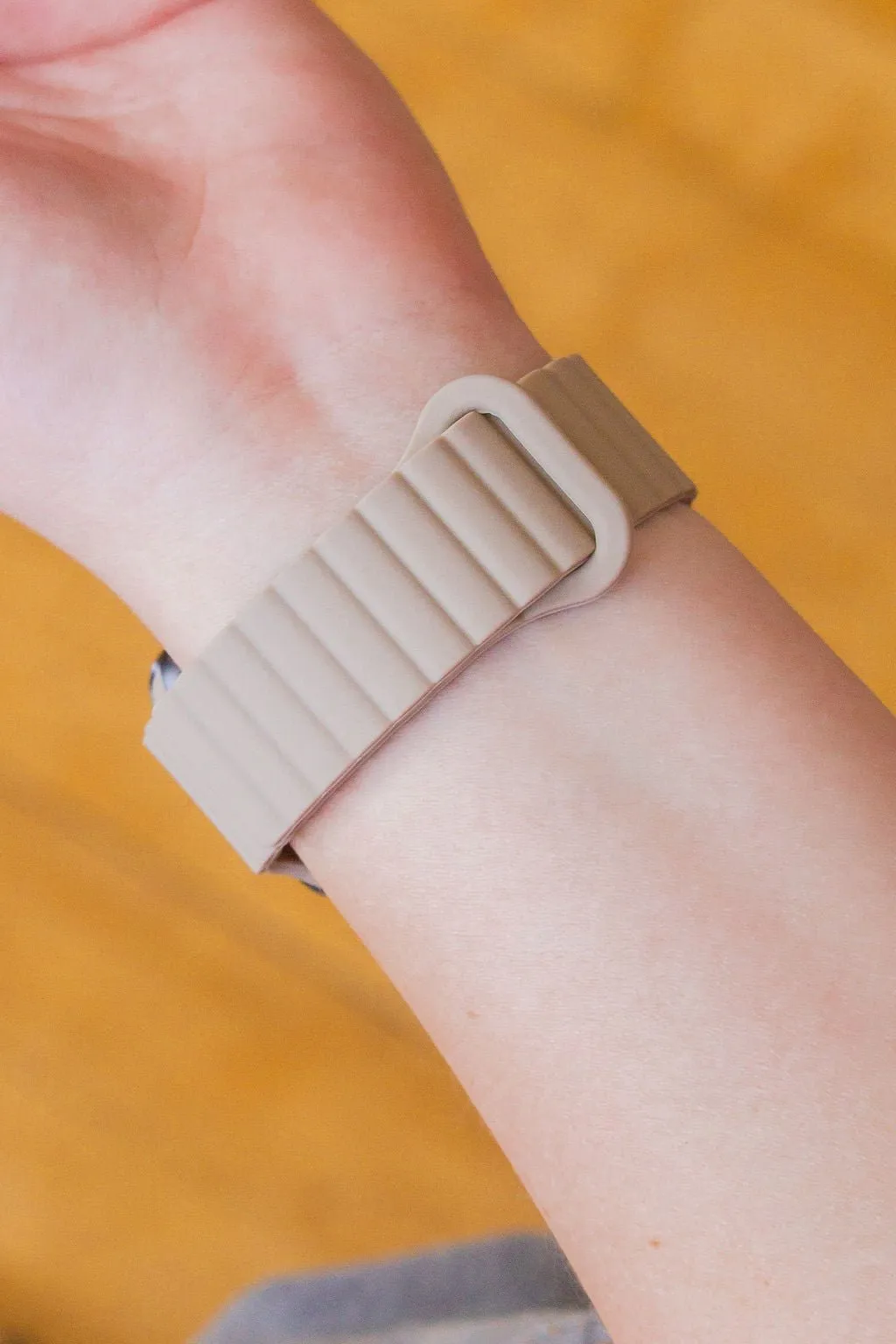 Desert Tan Magnetic Loop Watch Band