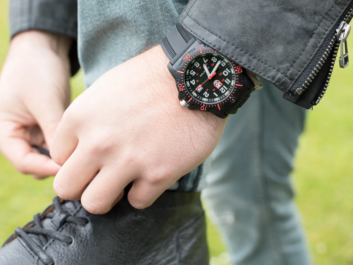 LUMINOX 8895 BLACK OPS WATCH