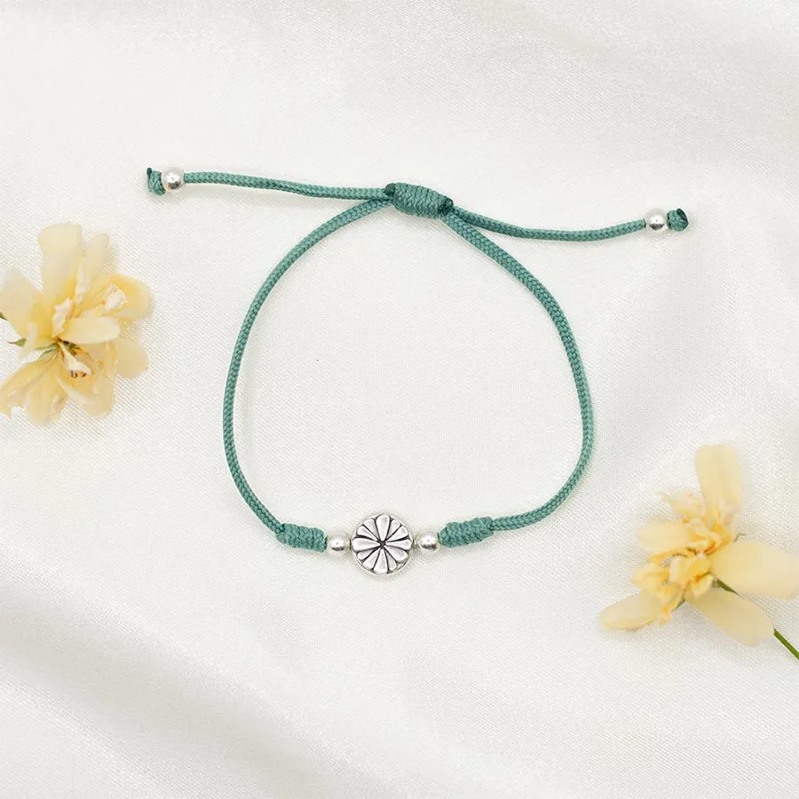 The Little Flower Bracelet